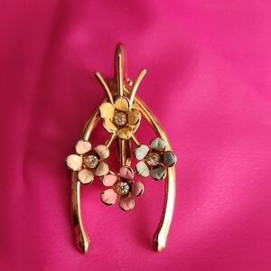 Vintage Goldtone Wishbone Flowered Brooch